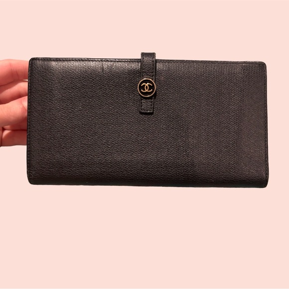 Chanel Caviar Black Long Wallet EUC - Fits a phone in back pocket ! - Picture 13 of 15